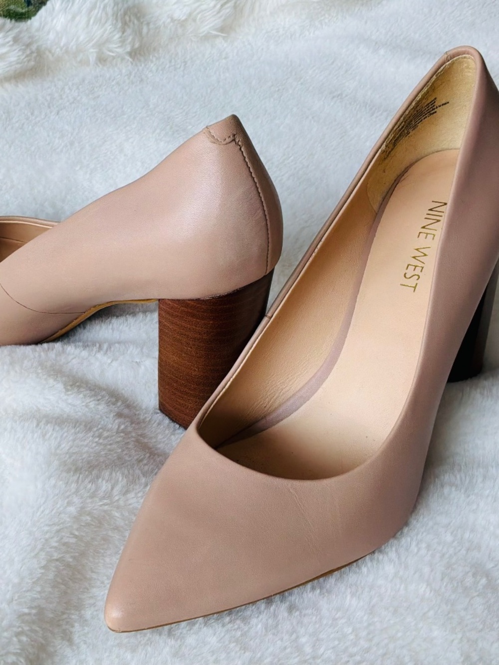 Nine West Nude Leather Astoria 9x9 Block Heel Pumps - Size 7M
